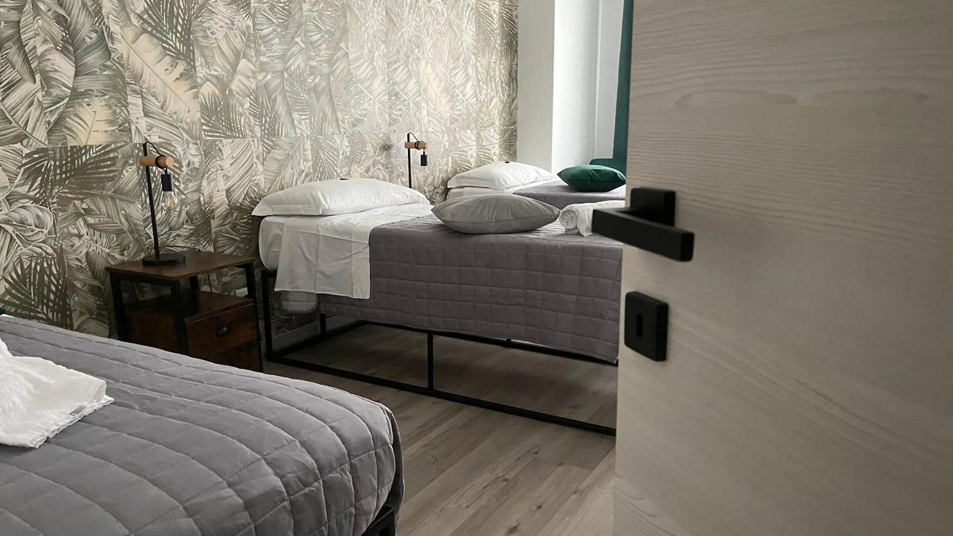 Vatican Fashion Home Roma