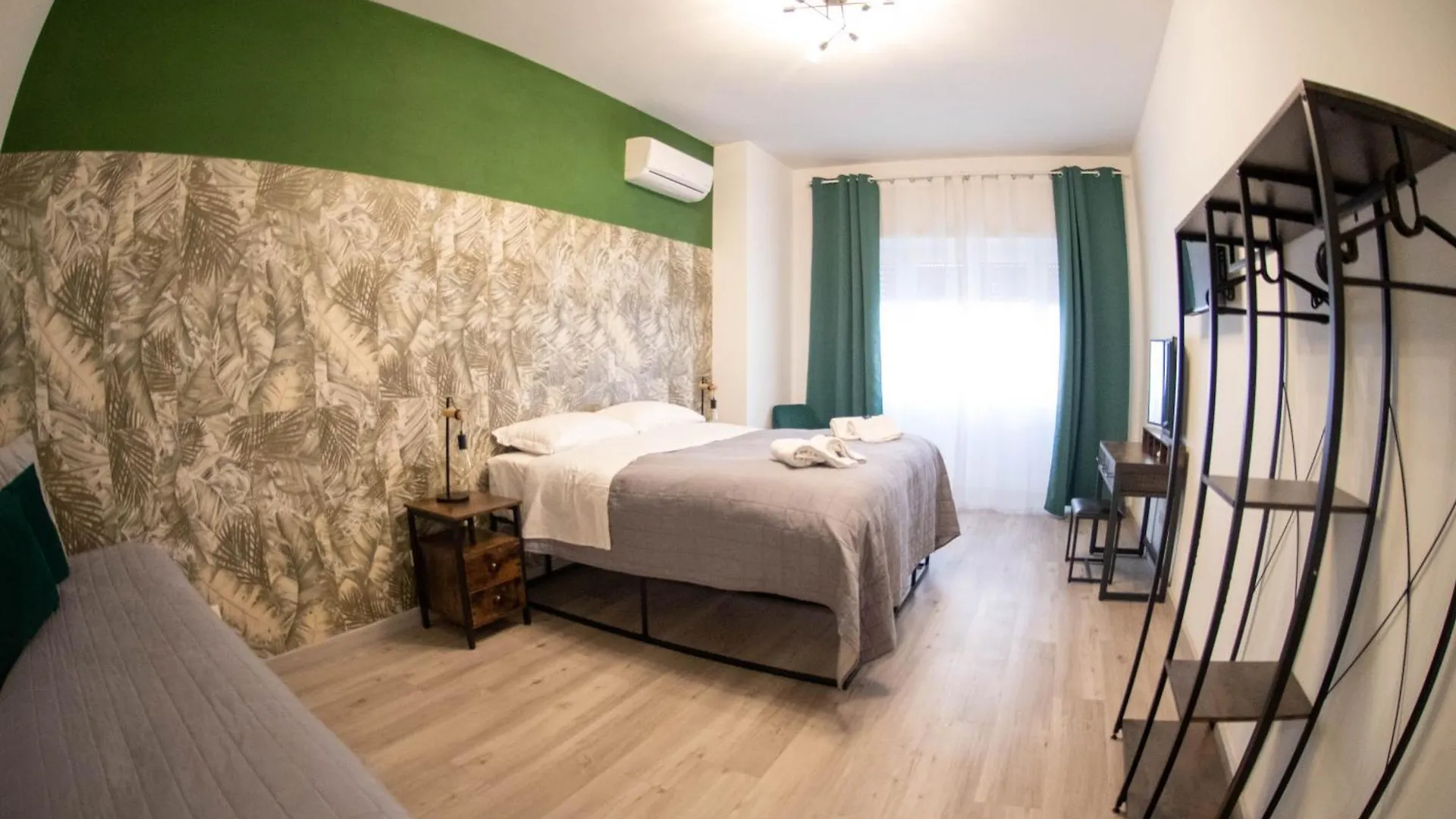 Vatican Fashion Home Roma