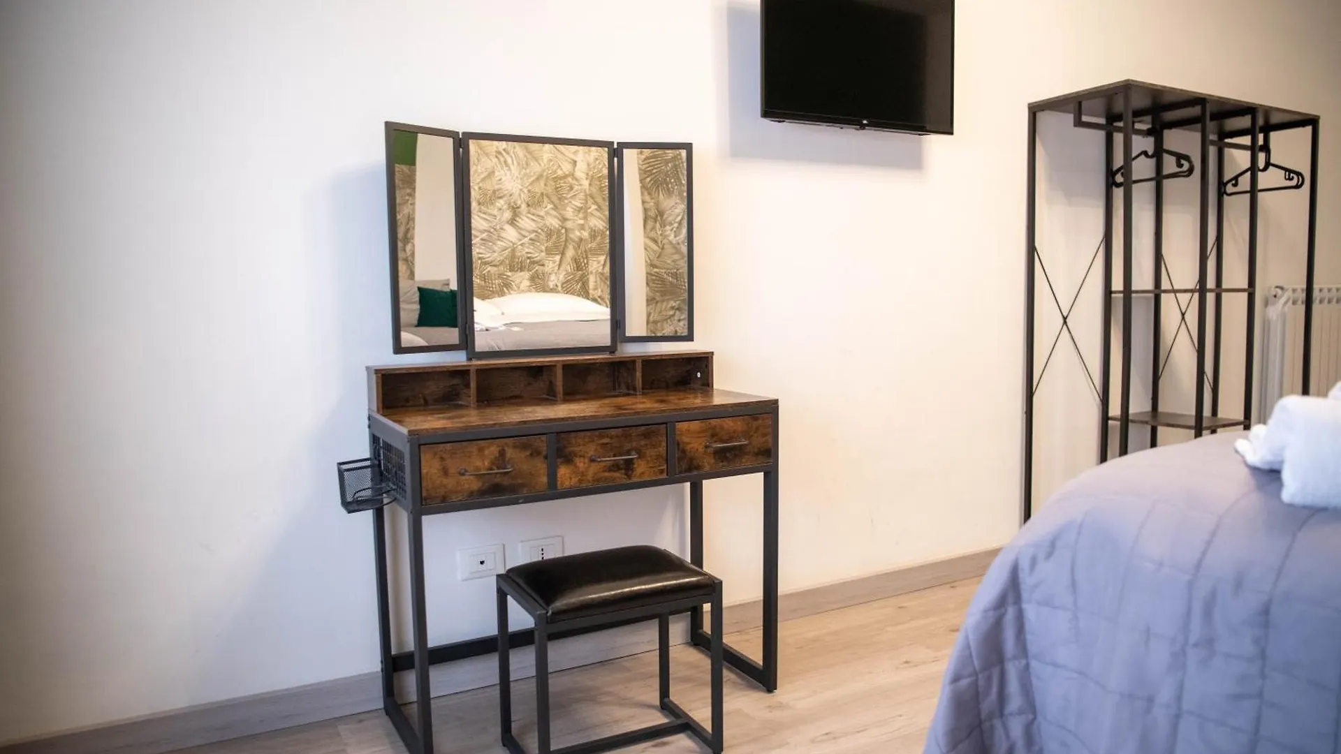 Vatican Fashion Home Roma