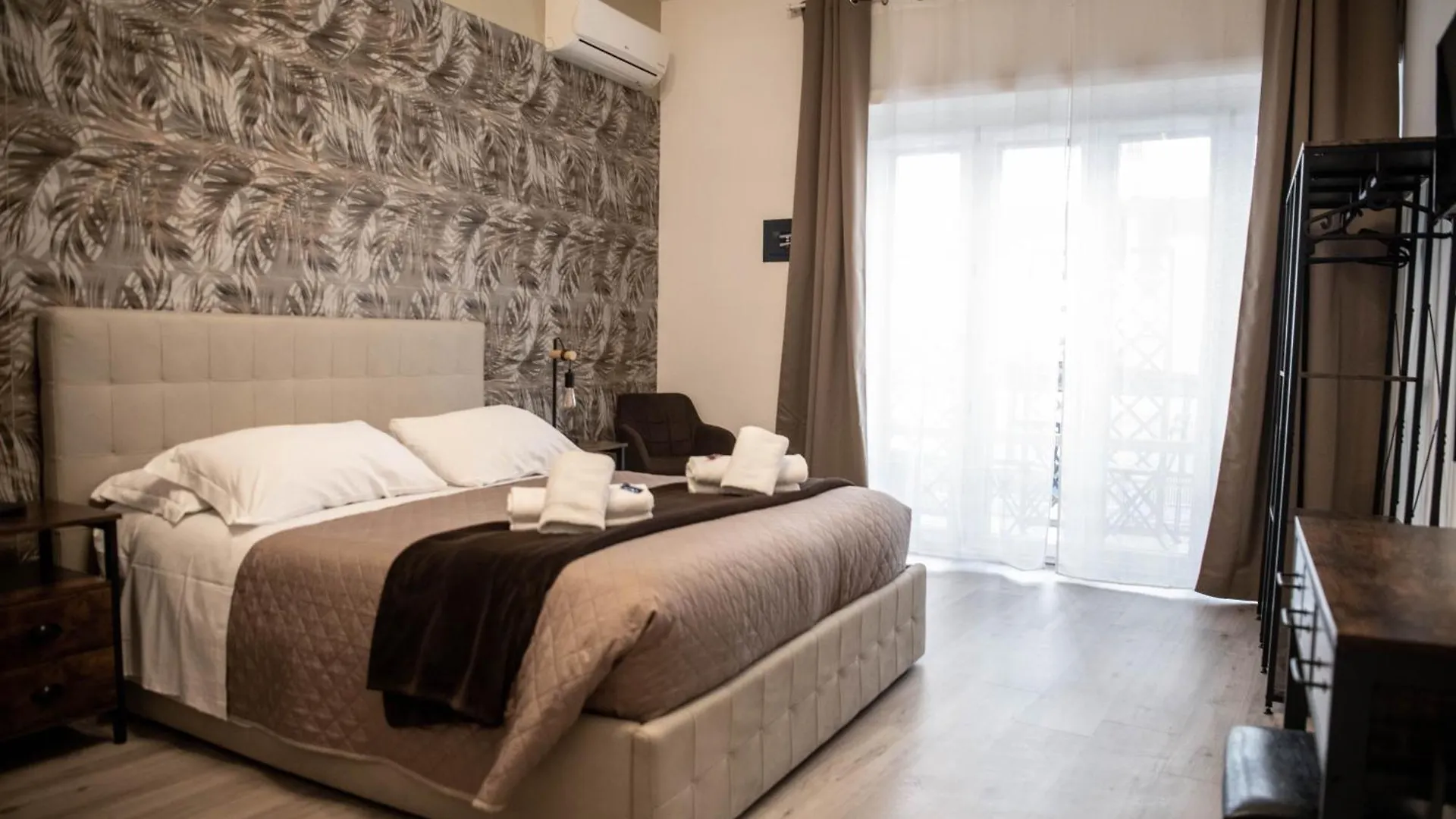 Vatican Fashion Home Roma